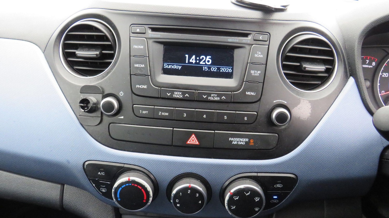 Used Hyundai i10 for sale - 77633120: Photo 25