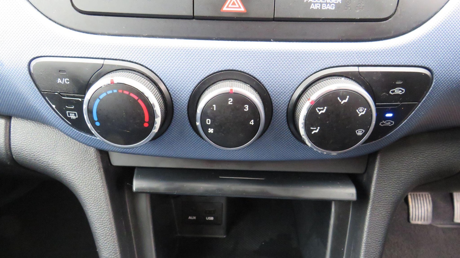 Used Hyundai i10 for sale - 77633120: Photo 26