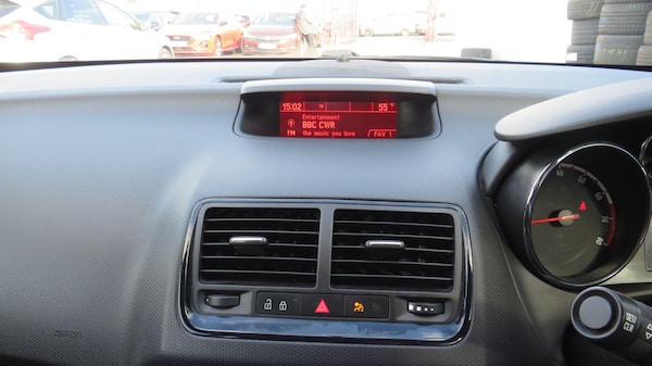 Used Vauxhall Meriva 2016 for sale - 74125419: Photo 24