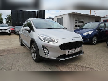 Used Ford Fiesta 2019 for sale - 76965536: Photo