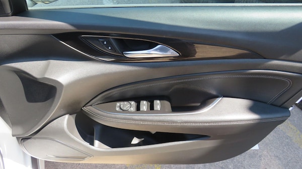 Used Vauxhall Insignia 2017 for sale - 75127536: Photo 12
