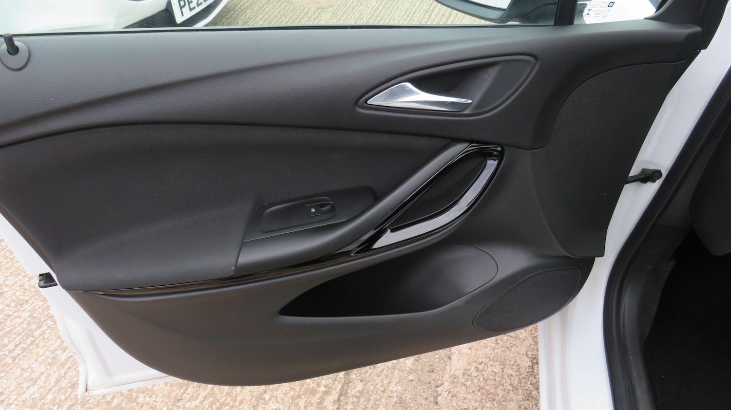 Used Vauxhall Astra 2017 for sale - 76214214: Photo 18