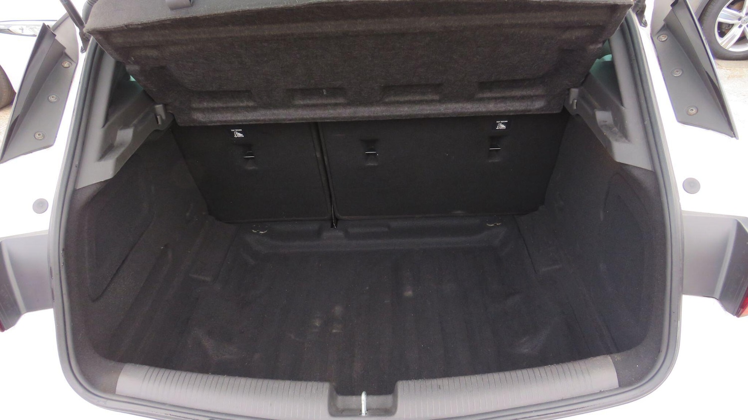 Used Vauxhall Astra 2017 for sale - 76214214: Photo 8