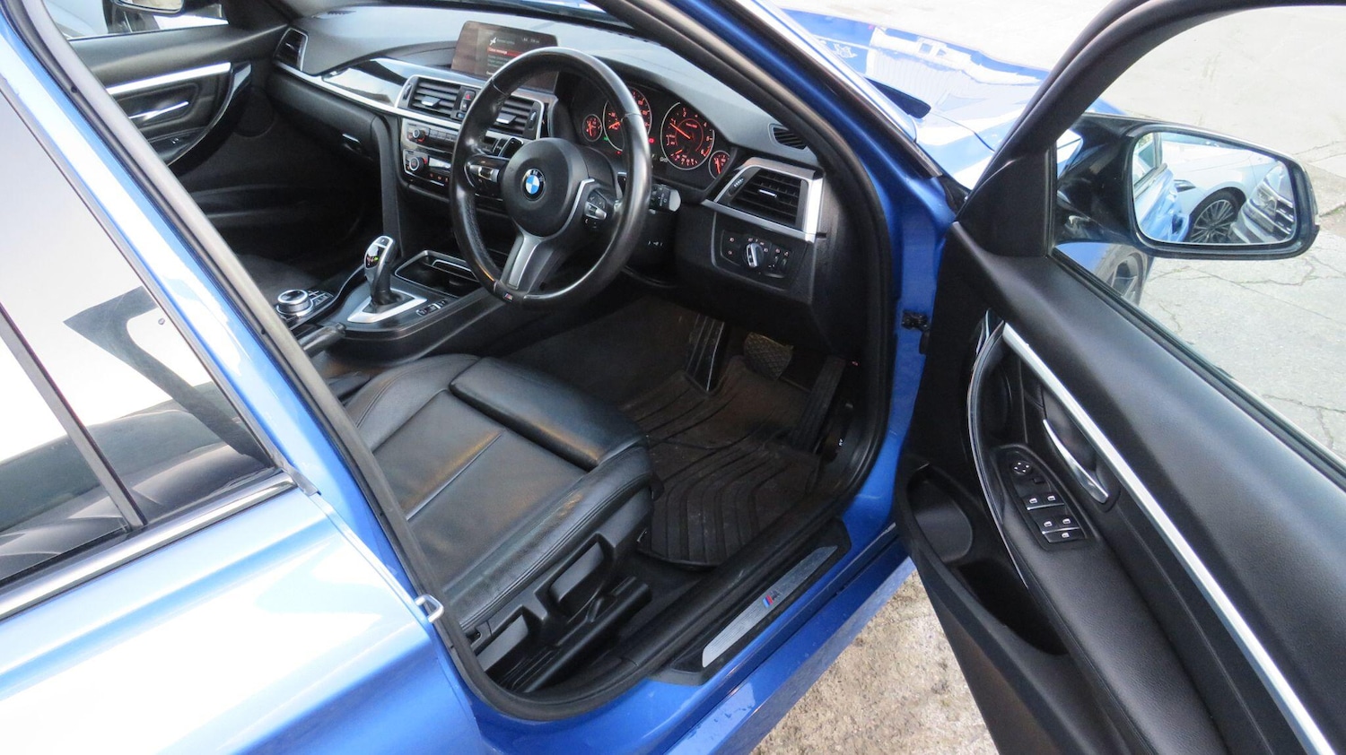 Used BMW 3 Series 2018 for sale - 76671715: Photo 11