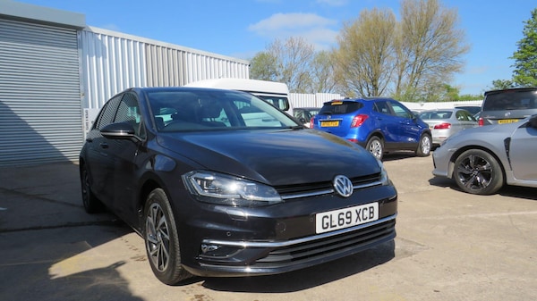 Used Volkswagen Golf 2019 for sale - 74429352: Photo 1