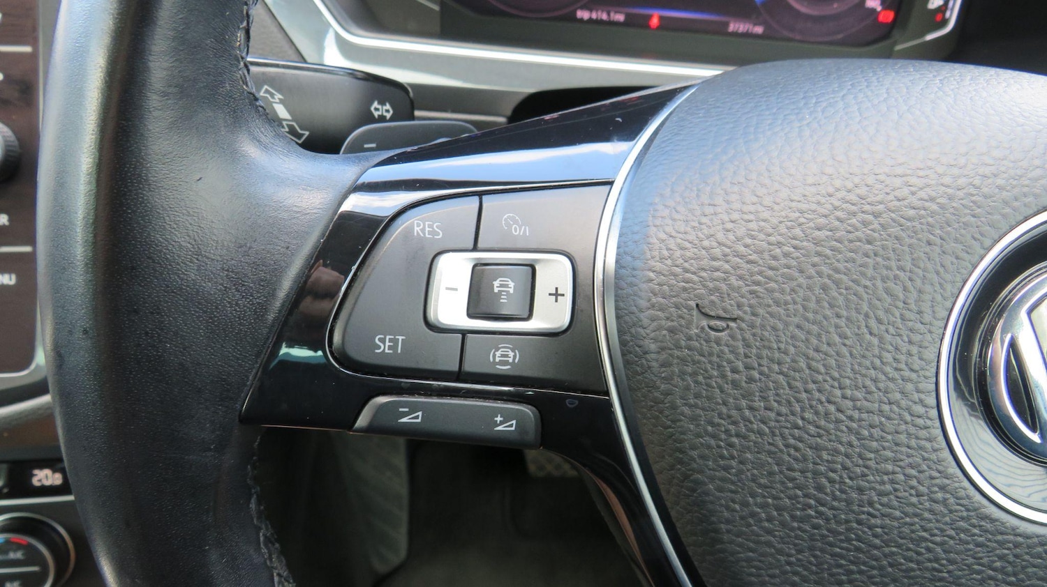 Used Volkswagen Tiguan 2020 for sale - 77440883: Photo 27