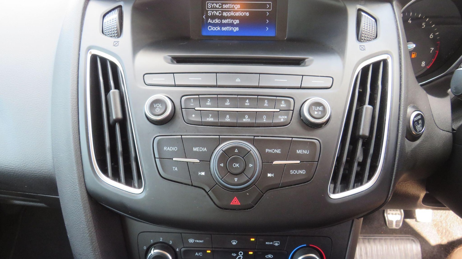 Used Ford Focus 2015 for sale - 76936262: Photo 27