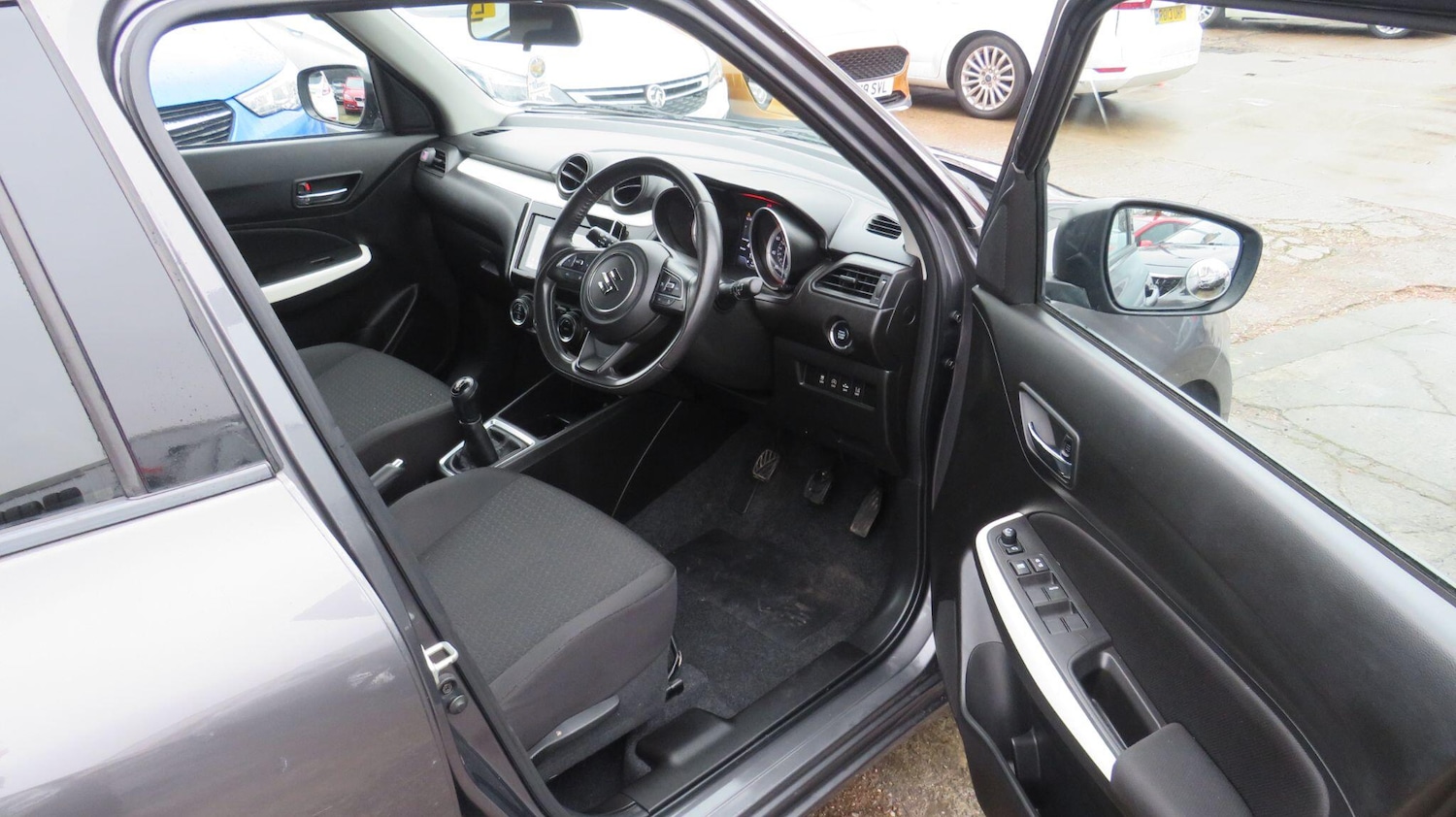 Used Suzuki Swift 2017 for sale - 77166584: Photo 10