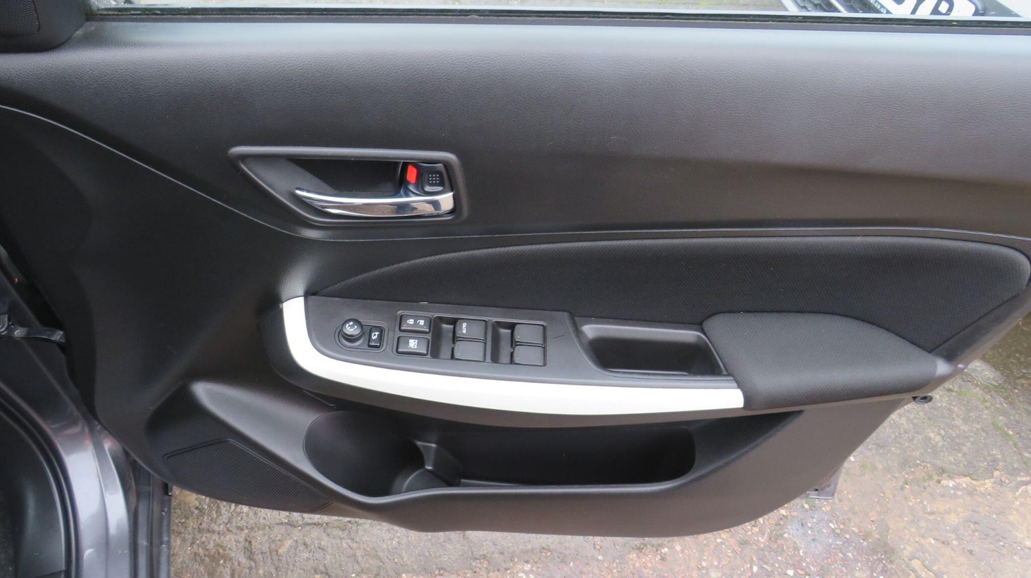 Used Suzuki Swift 2017 for sale - 77166584: Photo 12