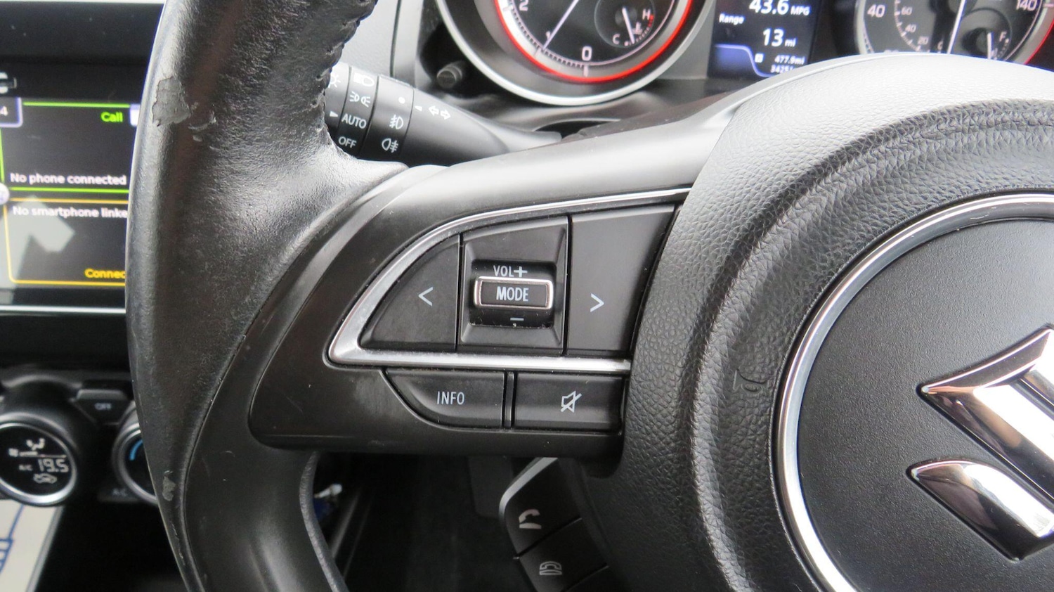 Used Suzuki Swift 2017 for sale - 77166584: Photo 21