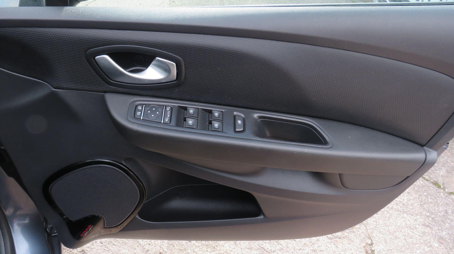 Used Renault Clio 2017 for sale - 76996444: Photo 12