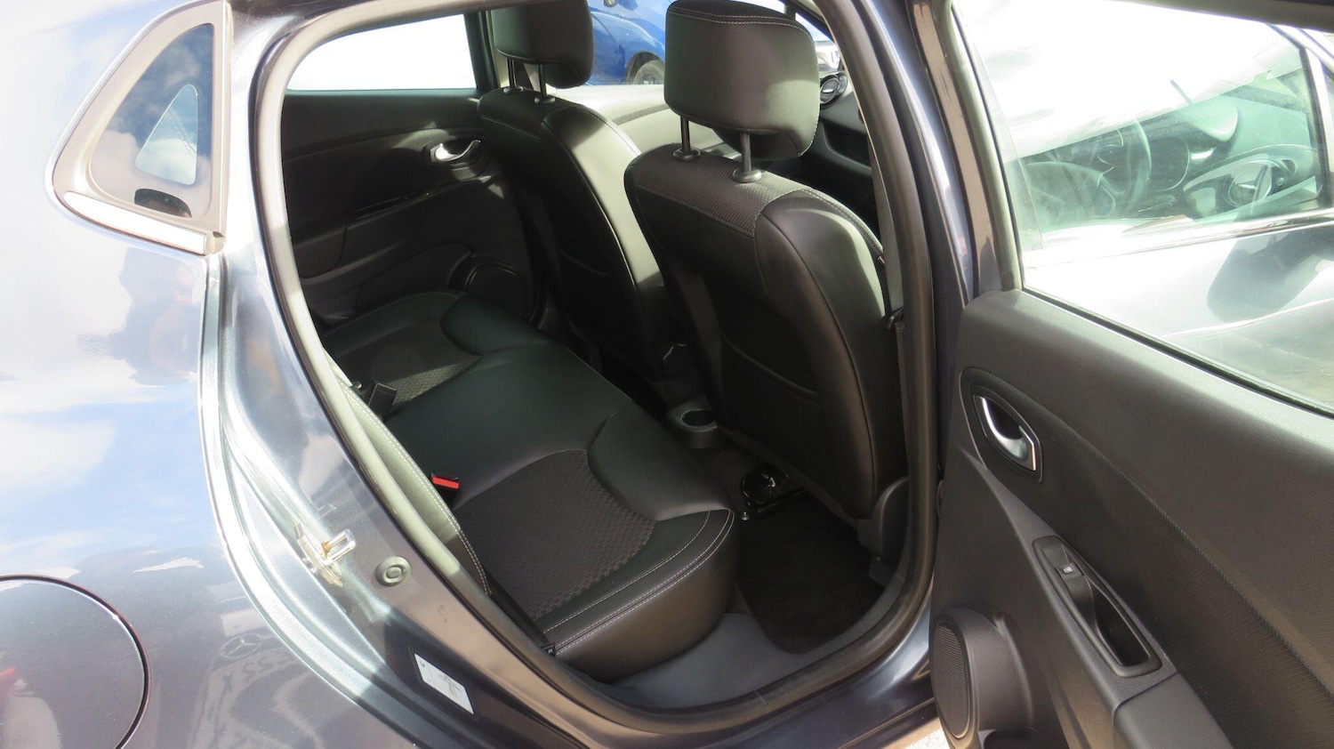 Used Renault Clio 2017 for sale - 76996444: Photo 13