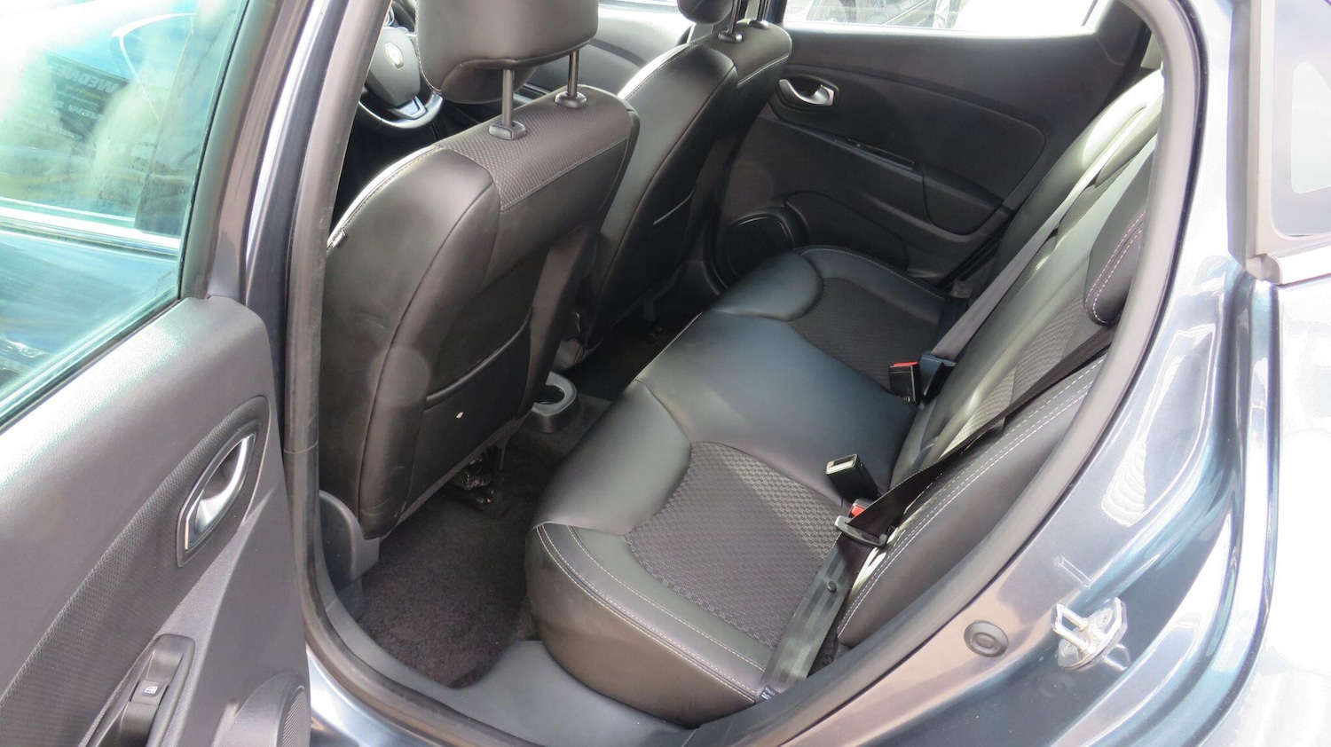 Used Renault Clio 2017 for sale - 76996444: Photo 15