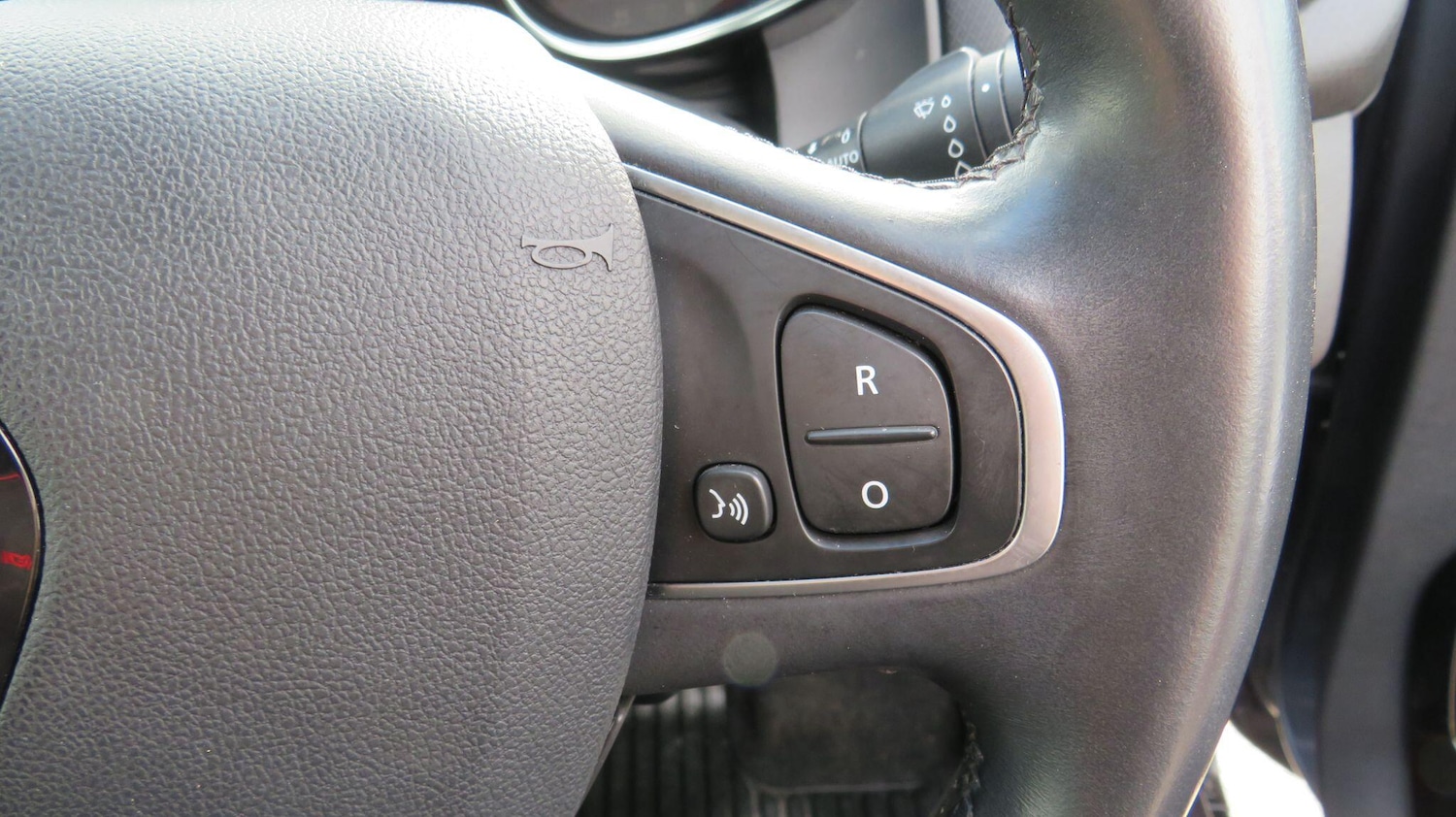 Used Renault Clio 2017 for sale - 76996444: Photo 22