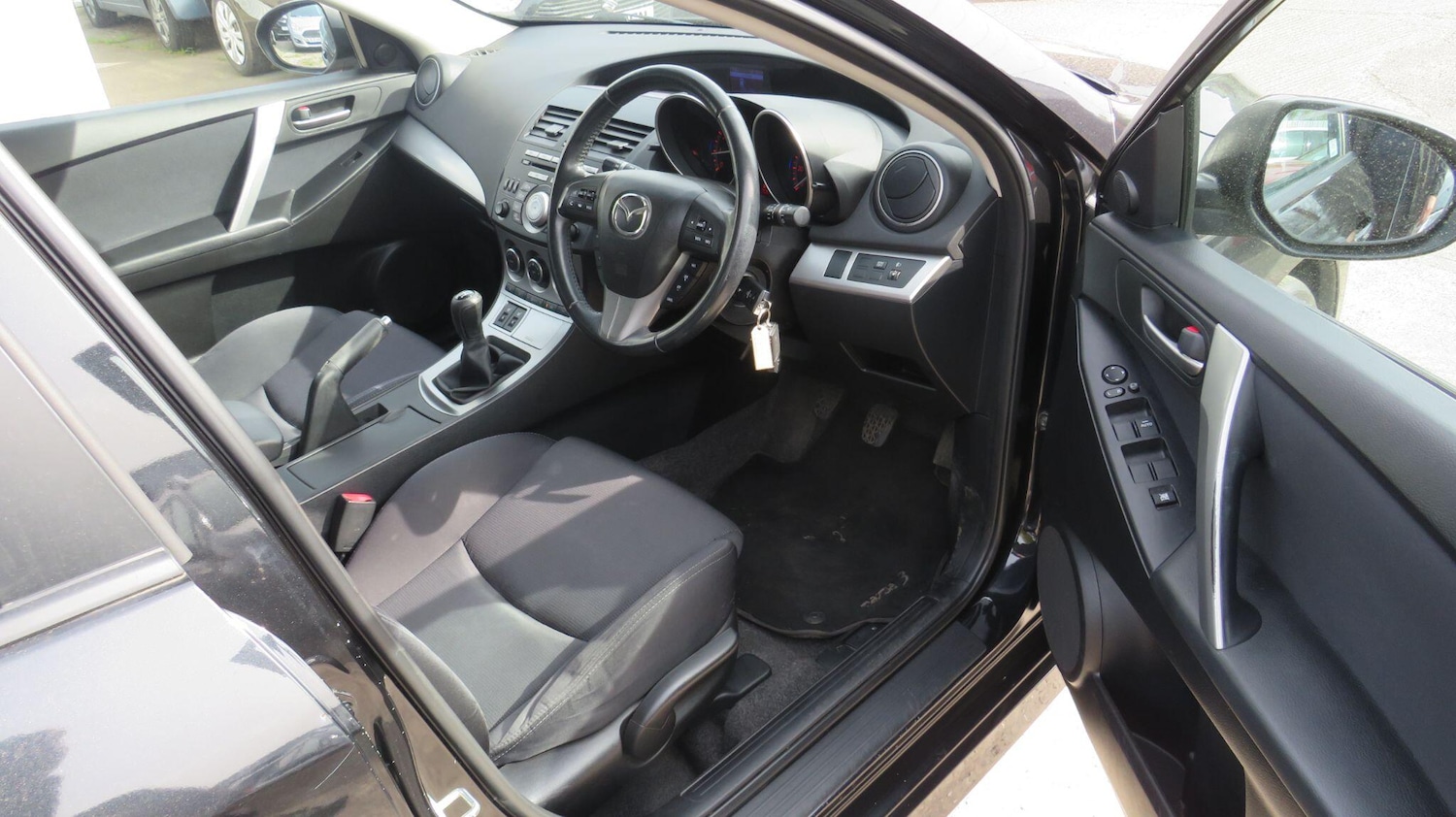 Used Mazda Mazda3 2010 for sale - 78215057: Photo 10