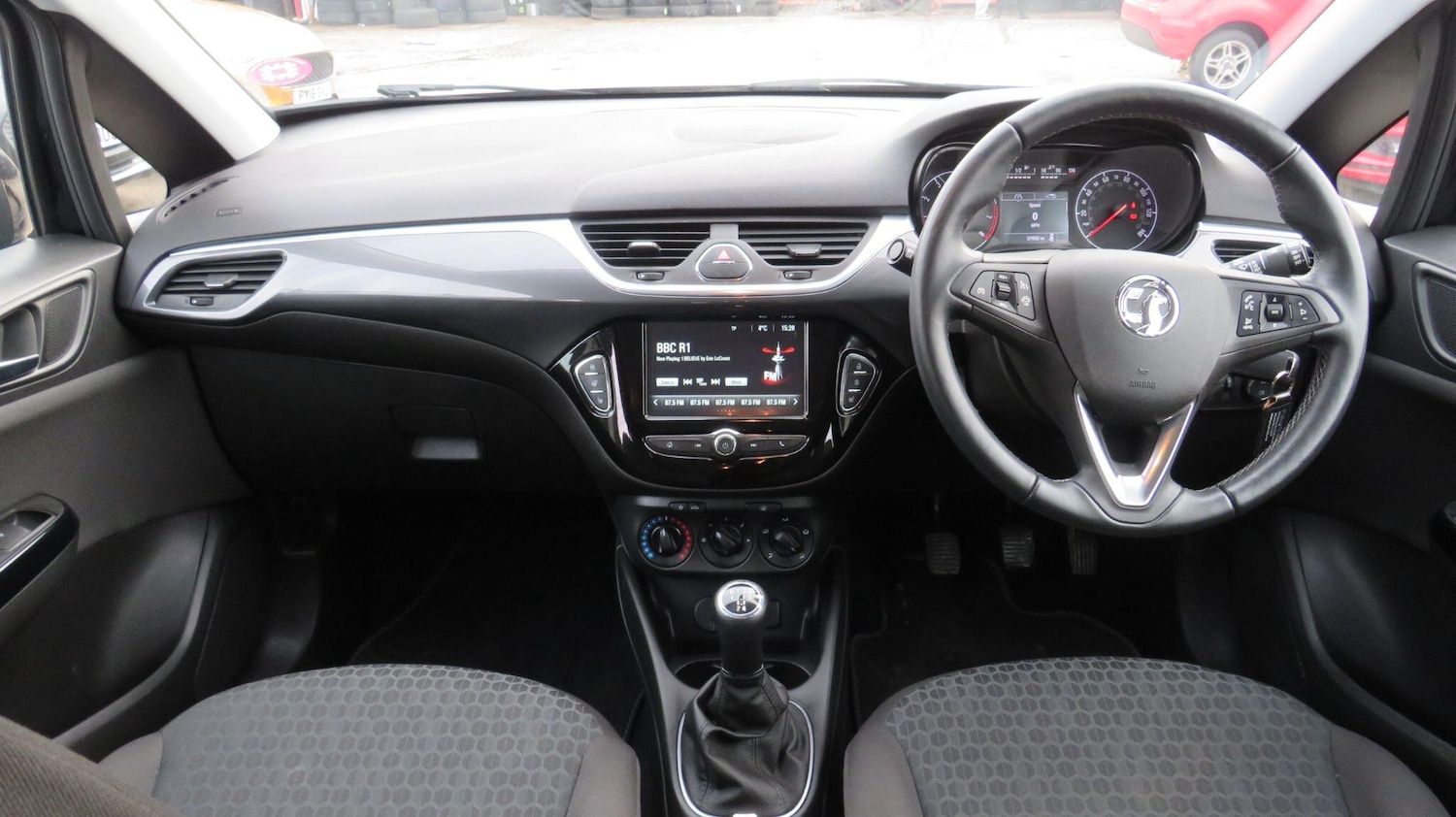 Used Vauxhall Corsa 2019 for sale - 77632946: Photo 2