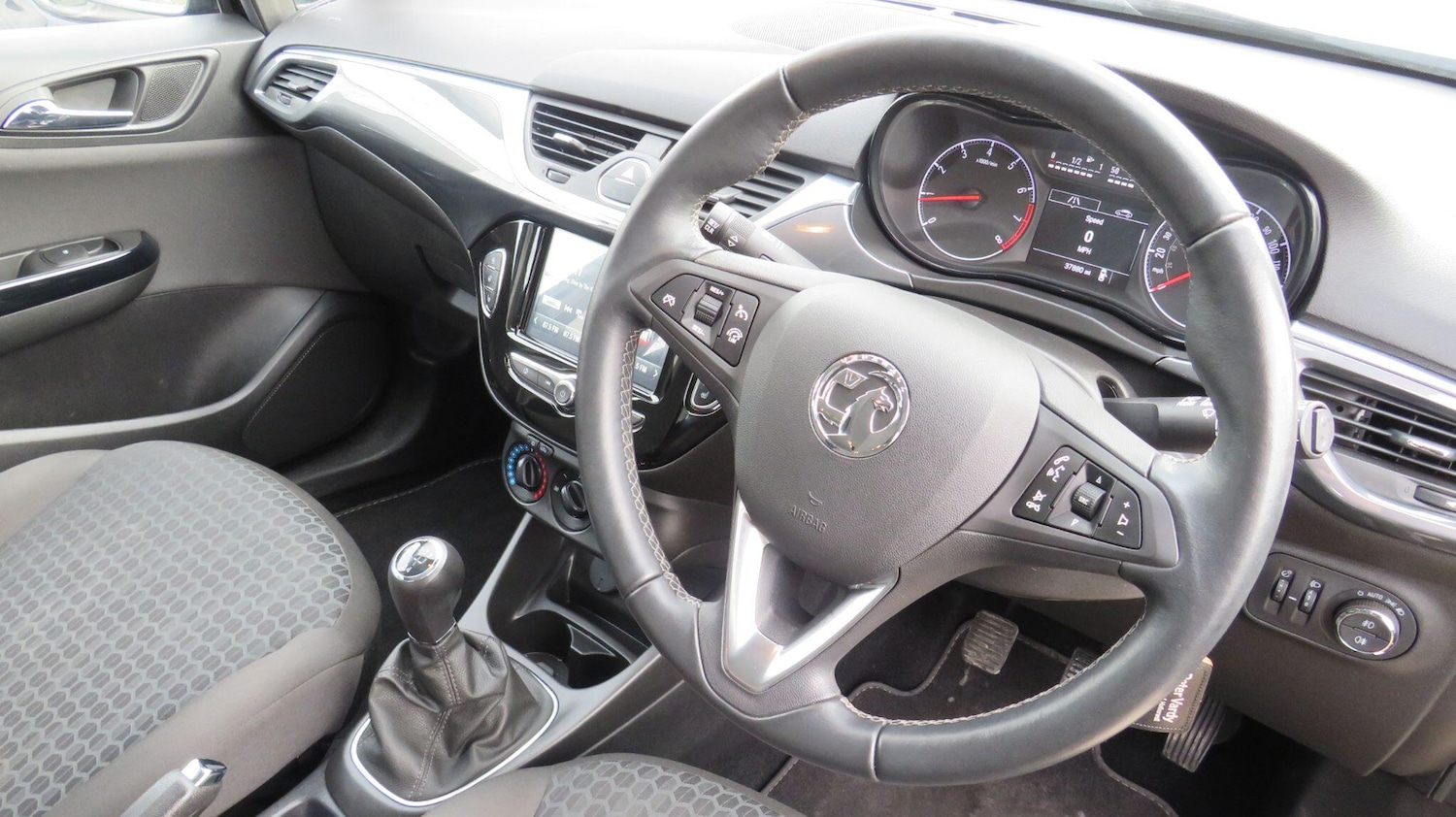 Used Vauxhall Corsa 2019 for sale - 77632946: Photo 3