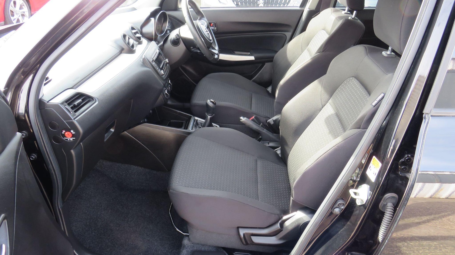 Used Suzuki Swift 2020 for sale - 77892268: Photo 17