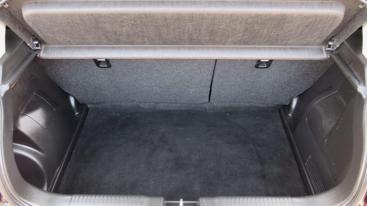 Used Suzuki Swift 2020 for sale - 77892268: Photo 9