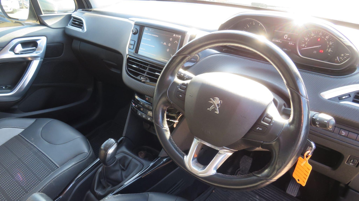 Used Peugeot 2008 for sale - 77808822: Photo 3