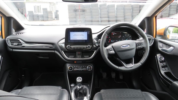 Used Ford Fiesta 2018 for sale - 75378042: Photo 2