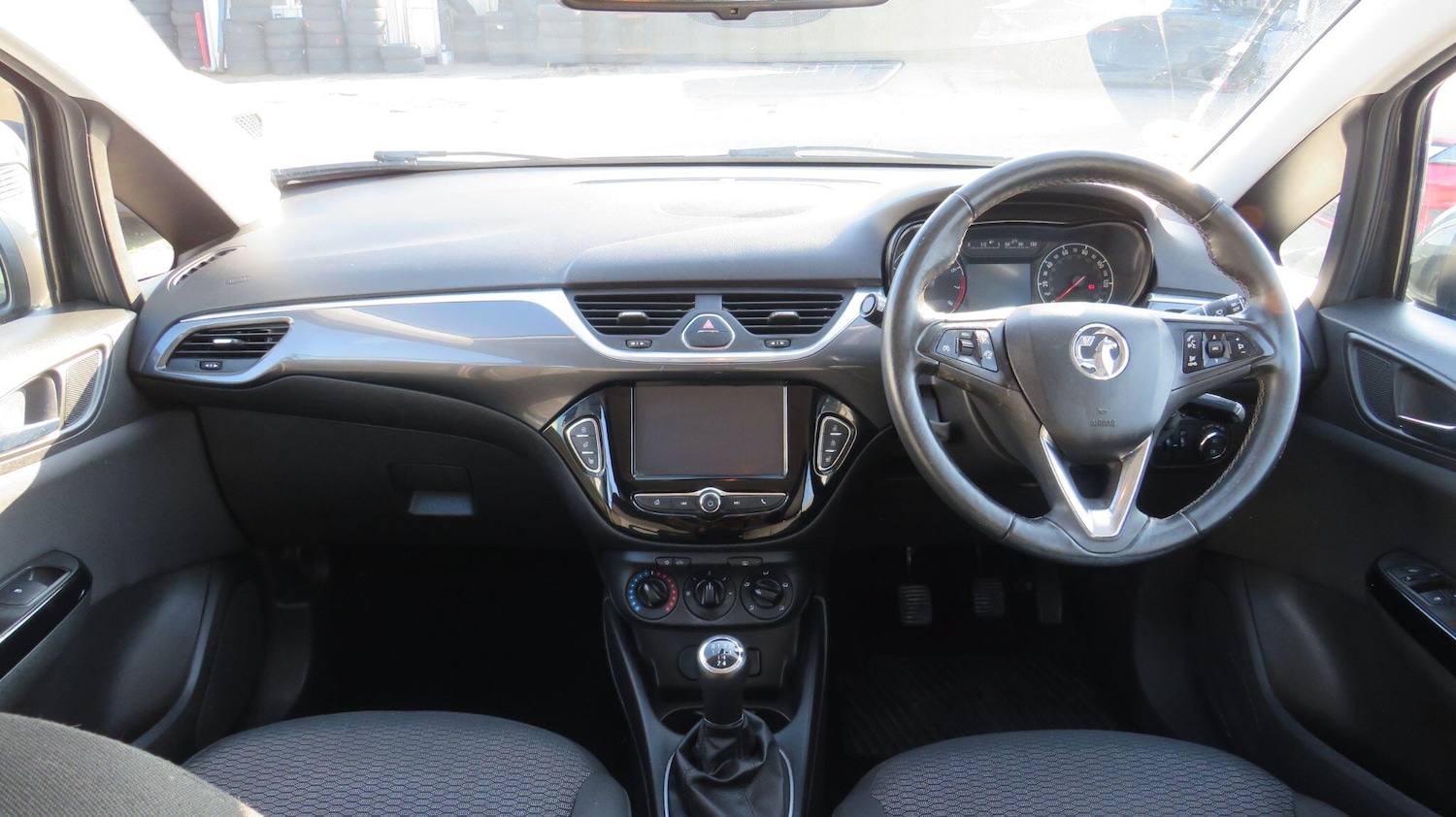Used Vauxhall Corsa for sale - 77808098: Photo 2