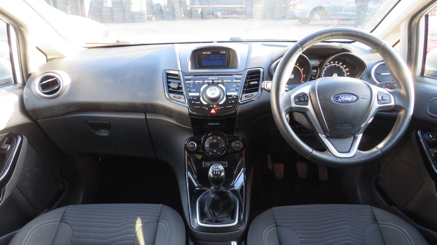 Used Ford Fiesta for sale - 77893047: Photo 2