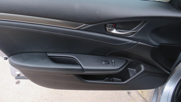 Used Honda Civic 2020 for sale - 75838645: Photo 20