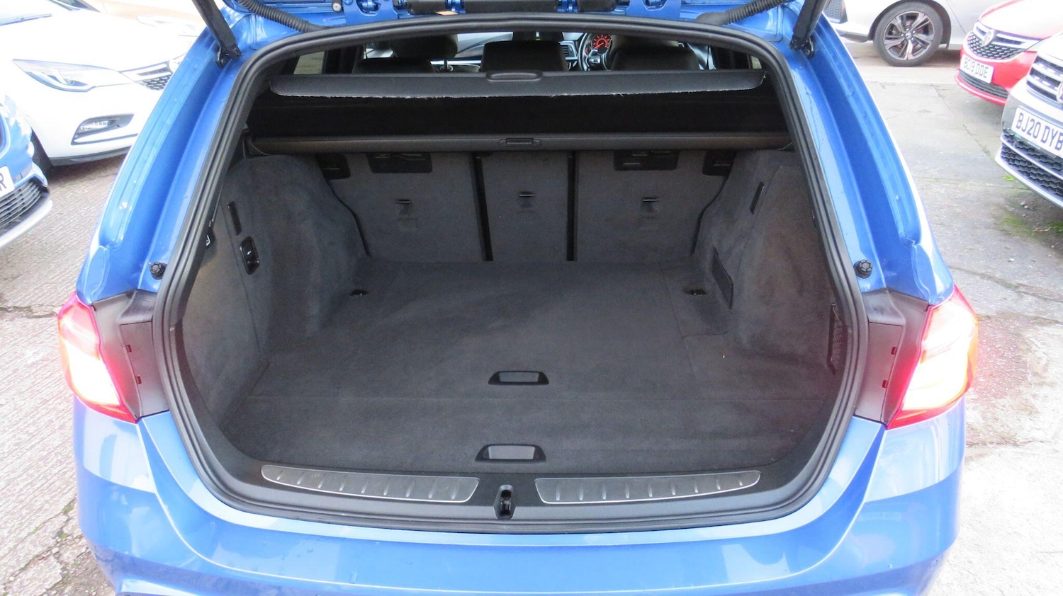 Used BMW 3 Series for sale - 76996981: Photo 8