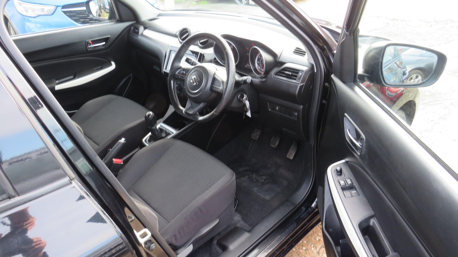 Used Suzuki Swift 2017 for sale - 77479296: Photo 10