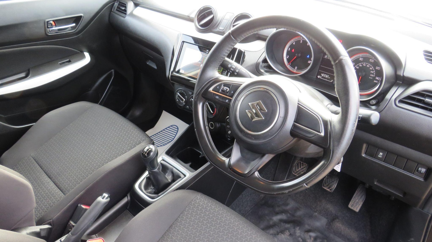 Used Suzuki Swift 2017 for sale - 77479296: Photo 3