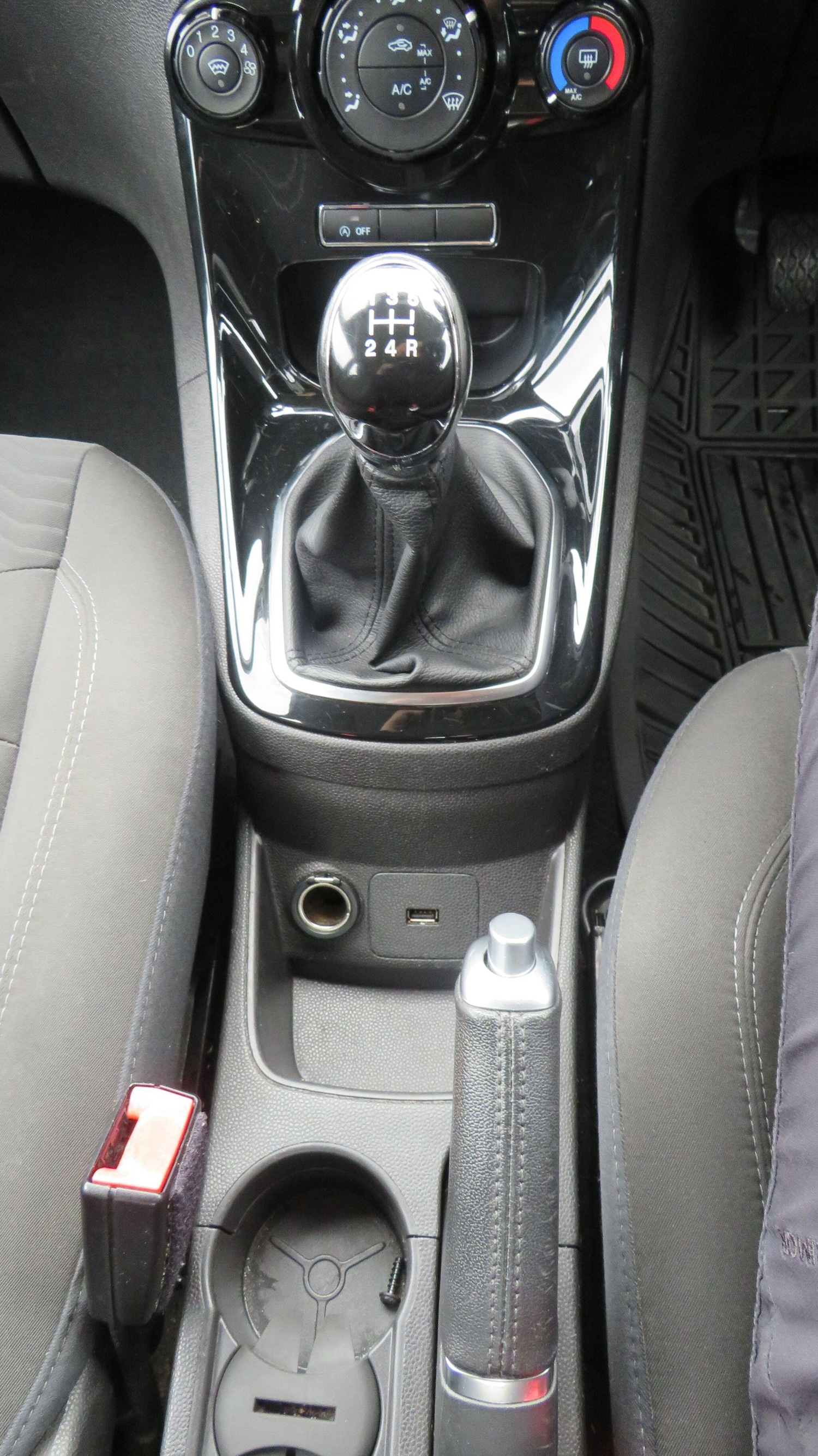 Used Ford Fiesta 2017 for sale - 76512936: Photo 25