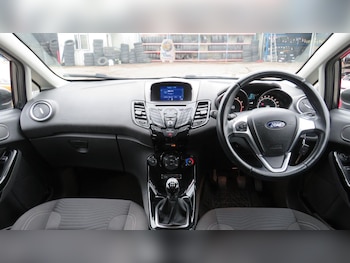 Used Ford Fiesta 2017 for sale - 76512936: Photo