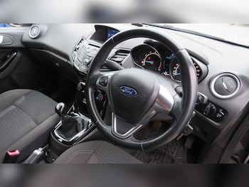 Used Ford Fiesta 2017 for sale - 76512936: Photo