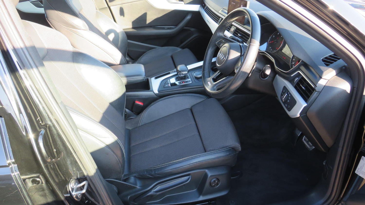 Used Audi A4 for sale - 77808362: Photo 11