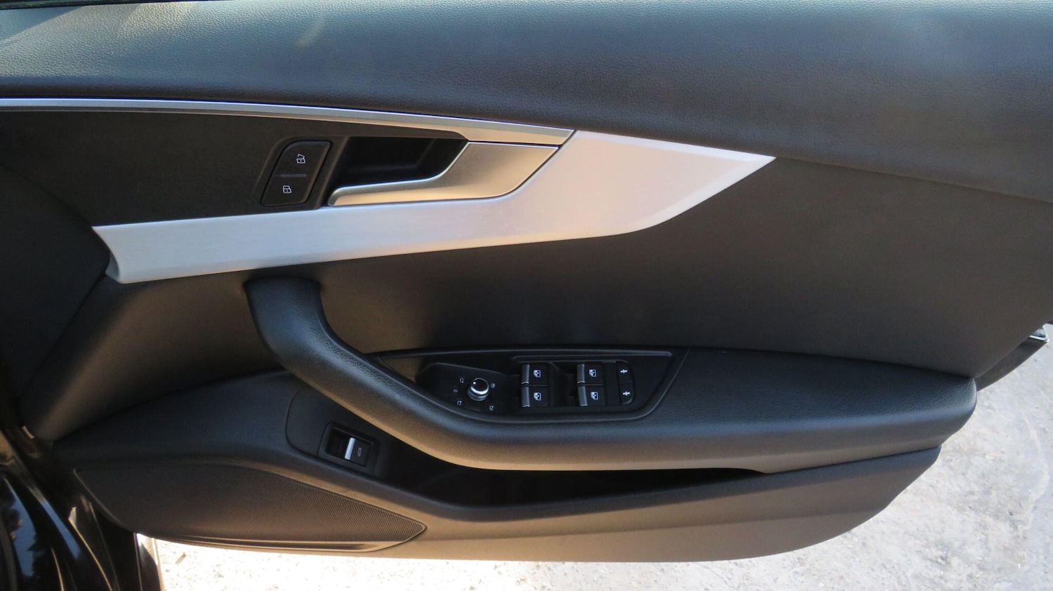 Used Audi A4 for sale - 77808362: Photo 12