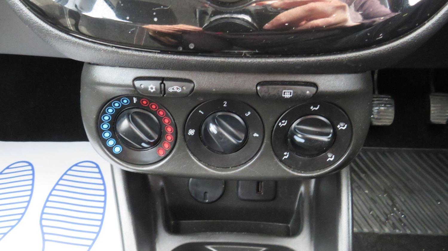 Used Vauxhall Corsa for sale - 78136139: Photo 28