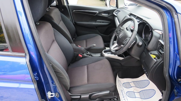 Used Honda Jazz 2016 for sale - 76314983: Photo 11