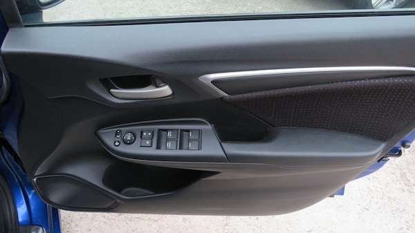 Used Honda Jazz 2016 for sale - 76314983: Photo 12