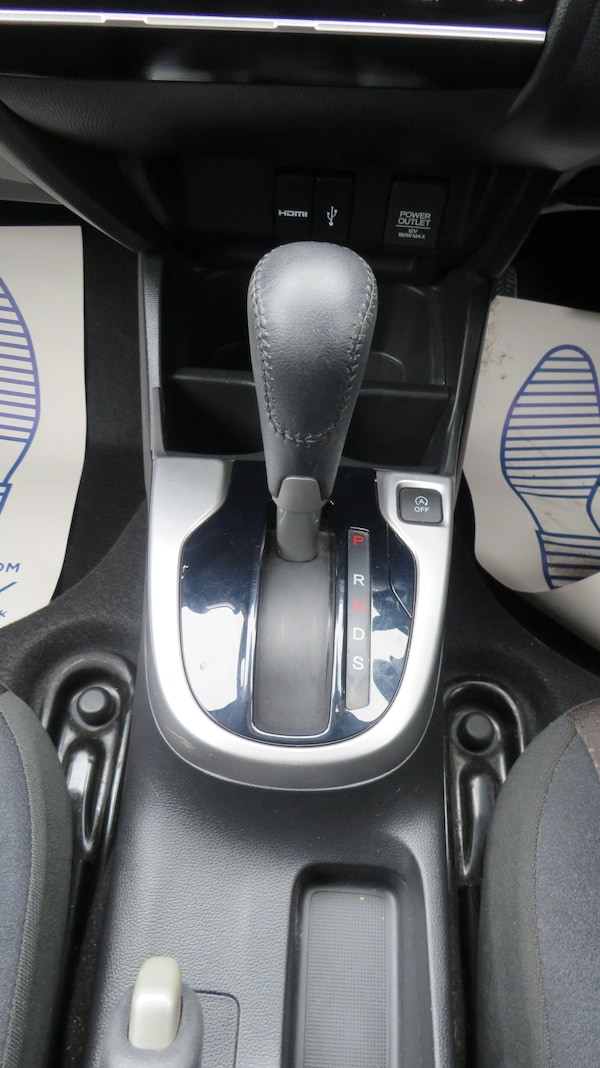 Used Honda Jazz 2016 for sale - 76314983: Photo 30