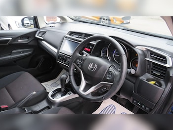 Used Honda Jazz 2016 for sale - 76314983: Photo 3