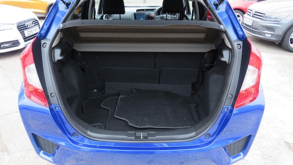 Used Honda Jazz 2016 for sale - 76314983: Photo 8