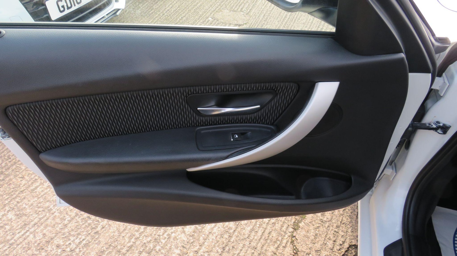 Used BMW 3 Series 2017 for sale - 76512494: Photo 17