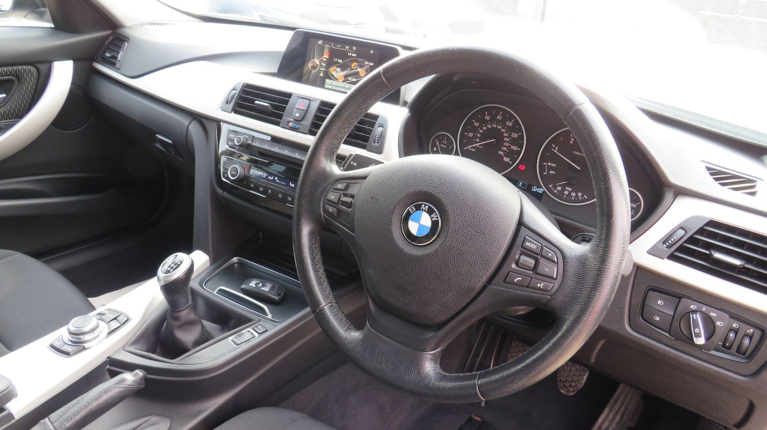 Used BMW 3 Series 2017 for sale - 76512494: Photo 3