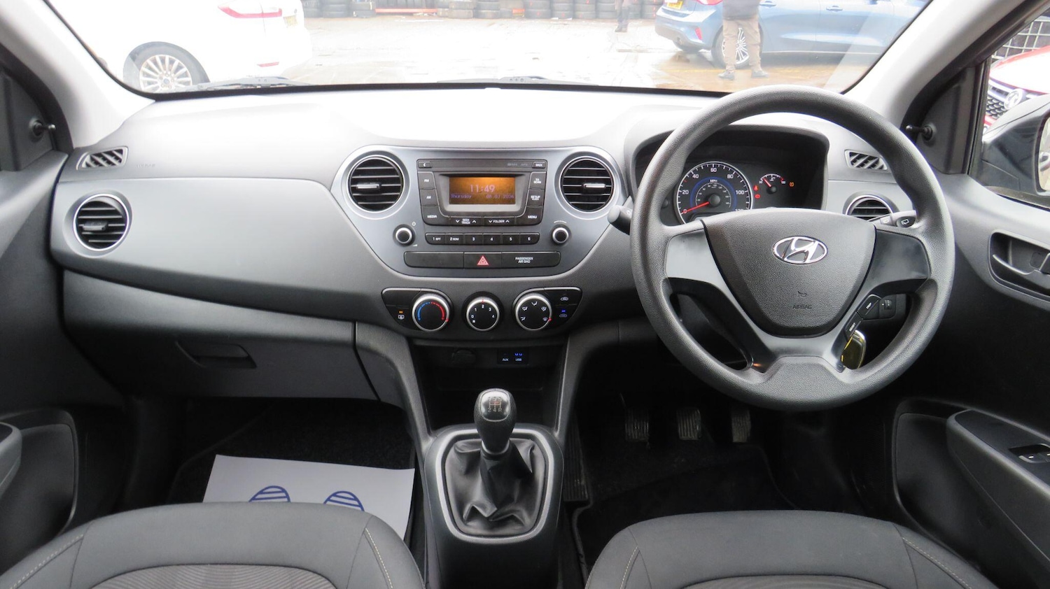 Used Hyundai i10 2018 for sale - 77166523: Photo 18