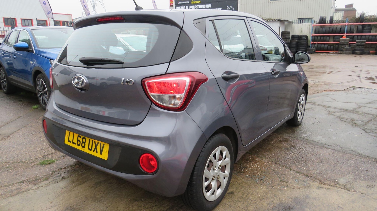 Used Hyundai i10 2018 for sale - 77166523: Photo 9