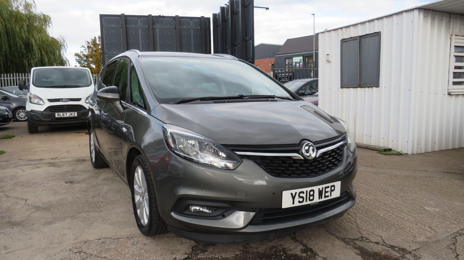 Used Vauxhall Zafira 2018 for sale - 76371090: Photo 1