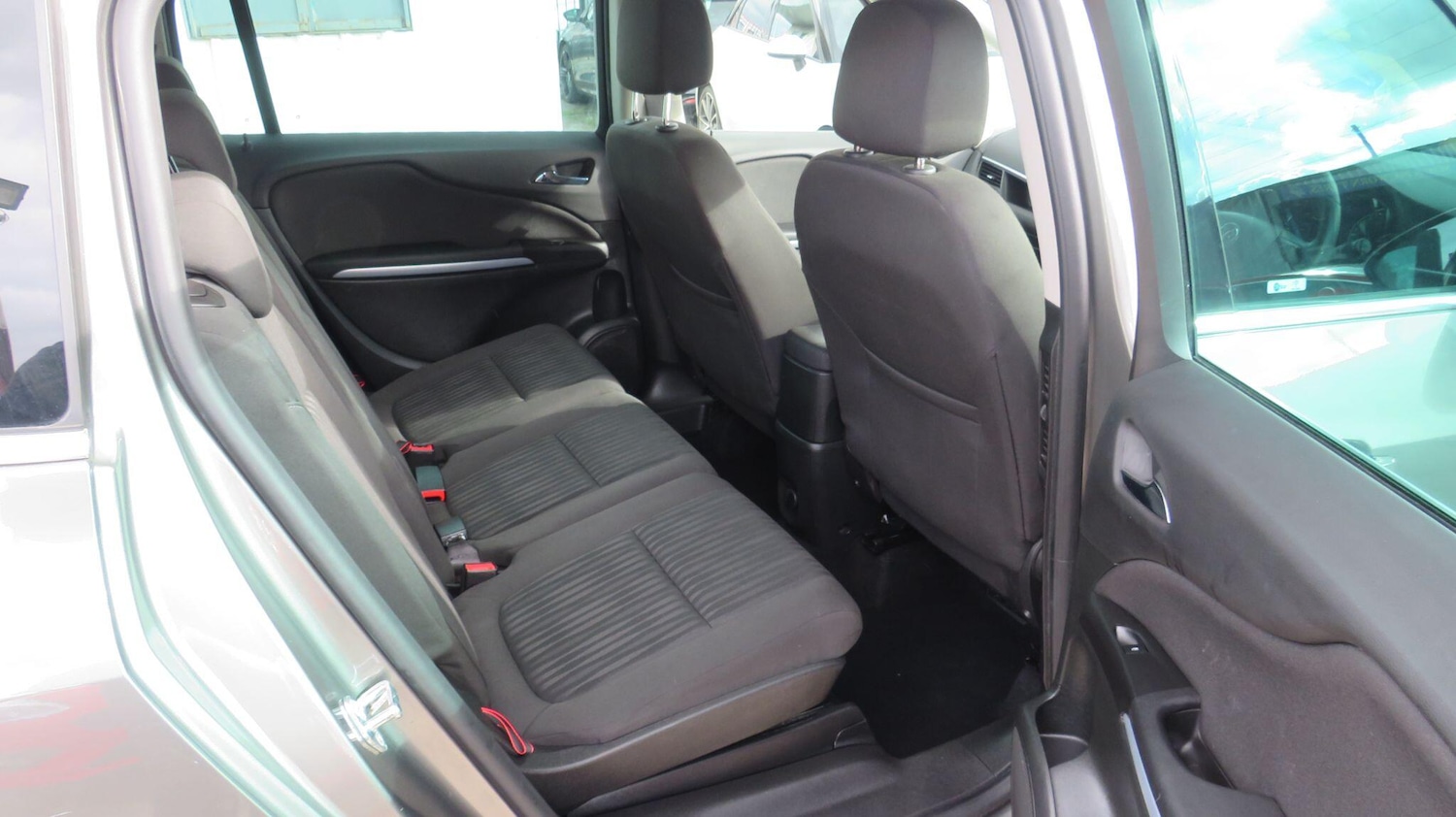 Used Vauxhall Zafira 2018 for sale - 76371090: Photo 13