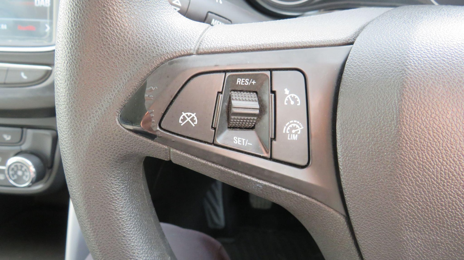 Used Vauxhall Zafira 2018 for sale - 76371090: Photo 21