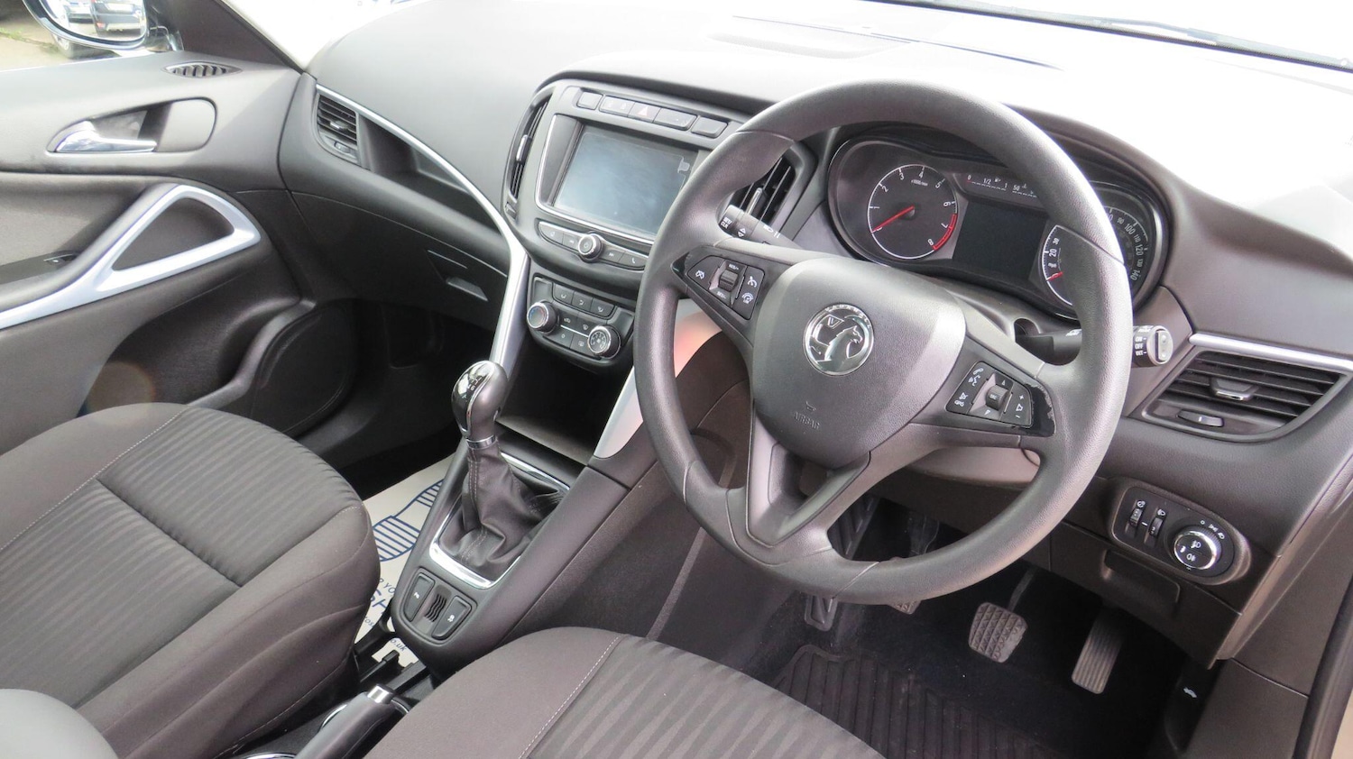 Used Vauxhall Zafira 2018 for sale - 76371090: Photo 3